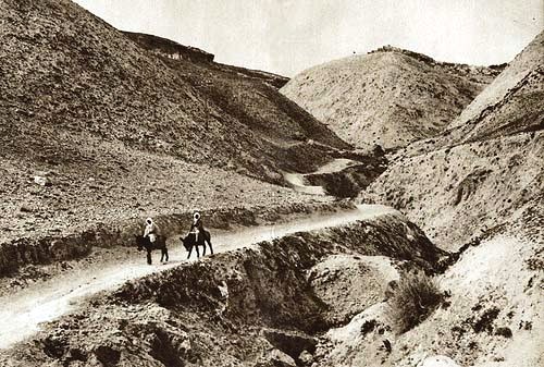 19th century photograph of the ancient road between Jericho and Jerusalem