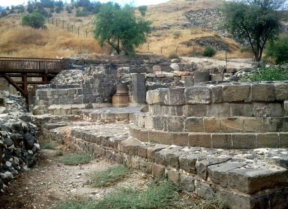 The Roman gates of the city of Tiberias - photograph by Hanay